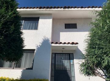 Casa en condominio de 3 habitaciones, Cuajimalpa de Morelos · Casa en Venta en Lomas de Memetla, en Condominio, con Seguridad.