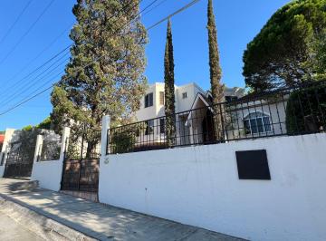 Casa de 4 habitaciones, Monterrey · Bugambilias Casa en Venta Zona Carretera Nacional en Monterrey Nuevo Leon