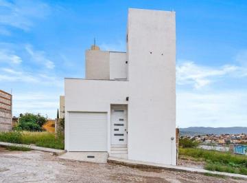 e56a312d8cf2838c807dd10eb2100f2de103f96b77bc237d1e6f22b6529d6656 · En Venta Casa Nueva en San Miguel de Allende: a 20 Minutos Caminando del Centro