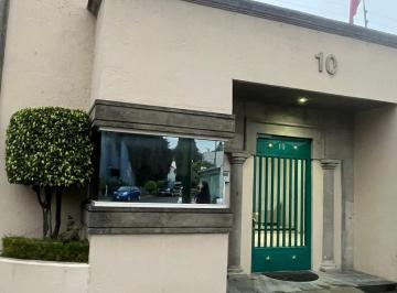 Departamento · 220m² · 3 Recámaras · 3 Estacionamientos · Bonito Depto en La Herradura con Vista Increíble