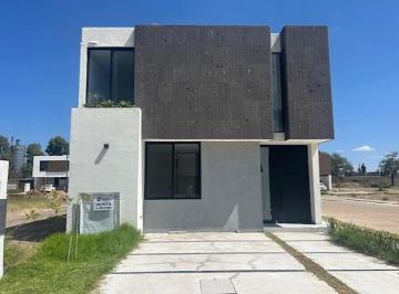 Casa en condominio de 3 habitaciones, Aguascalientes · Casa en Venta en Residencial Santa Barbara Aguascalientes Surponiente
