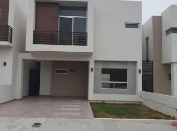 Casa de 3 habitaciones, Saltillo · Casa en Renta