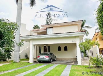 Casa en condominio de 3 habitaciones, Zapopan · Casa de Lujo en Renta Valle Real Zapopan