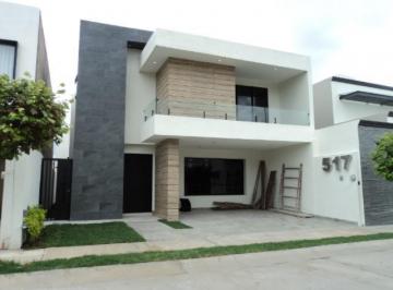 Casa de 4 habitaciones, León · Casa en Venta Sierra Nogal 3