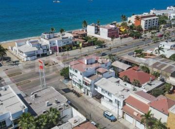 Casa · 143m² · 5 Recámaras · 1 Estacionamiento · En Venta Casa en Las Brisas