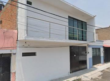 Casa de 4 habitaciones, San Pedro Tlaquepaque · Venta de Casa en San Pedro Tlaquepaque Jalisco