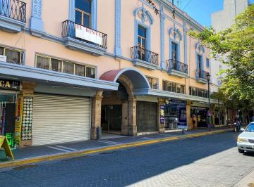 Local comercial · 2600m² · Edificio en Venta en Plaza Comercial Punto Corona