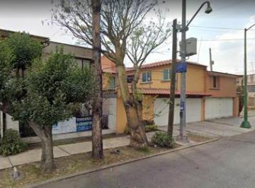 Casa de 4 habitaciones, Gustavo A. Madero · Ri. Casa en Venta Buenavista #138, Gustavo A. Madero, Cdmx.