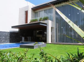 Casa · 597m² · 6 Recámaras · 6 Estacionamientos · Casa en Venta en Clúster 777, Lomas de Angelópolis, Puebla