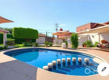Casa de 3 habitaciones, Emiliano Zapata · En Venta Preciosa Casa de un Nivel en Burgos