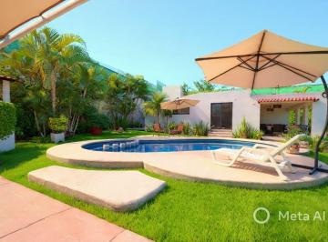 Casa de 3 habitaciones, Emiliano Zapata · En Venta Preciosa Casa de un Nivel en Burgos