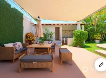 Casa de 3 habitaciones, Emiliano Zapata · En Venta Preciosa Casa de un Nivel en Burgos