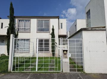 Casa · 54m² · 2 Recámaras · 1 Estacionamiento · Casa en Venta en Lerma