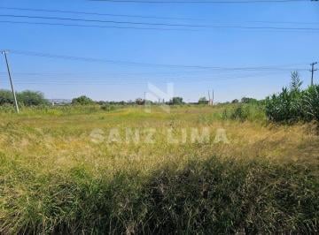 Terreno comercial , Apaseo el Grande · Apaseo El Grande: en Venta Terreno a Pie de Carretera