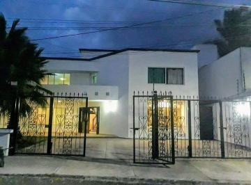 Casa de 5 habitaciones, Querétaro · Casa en Renta en San Francisco Juriquilla