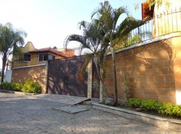 Casa · 147m² · 3 Recámaras · 2 Estacionamientos · Priv. 7 Casas. Acceso Inmediato Autopista