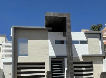 Casa de 3 habitaciones, Chihuahua · Residencia en Jardines de San Francisco
