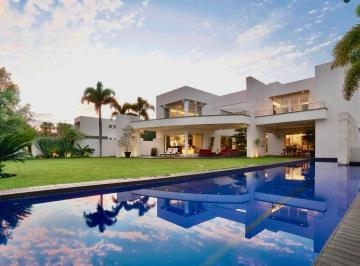 Casa en venta en Las Lomas club de golf, Mistretta Inmobiliaria · Increíble Residencia Frente Al Hoyo 17 Lago y Cascadas.