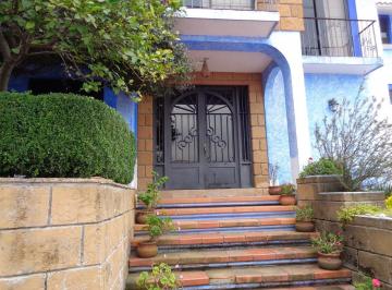 Casa de 4 habitaciones, Naucalpan de Juárez · Venta de Casa en Paseos del Bosque