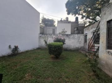 Casa · 248m² · 2 Recámaras · 2 Estacionamientos · Venta Casa Como Terreno en Colonia Los Alpes Álvaro Obregón