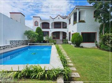 Casa de 3 habitaciones, Temixco · Casa en Venta en Burgos