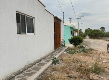 Casa · 330m² · 1 Estacionamiento · Casas Fuentezuelas, Tequisquiapan Sup. 330 m