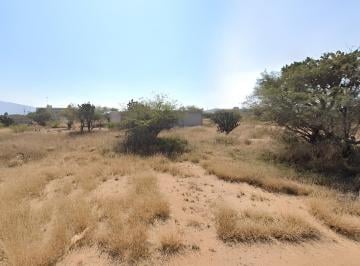 Terreno / Lote · 300m² · Terreno en La Charretera, Tequisquiapan, Querétaro. Sup. 300 m²