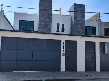 Casa · 156m² · 3 Recámaras · 2 Estacionamientos · Venta de Casa Sobre Calle, San Mateo Atenco, Estado de México