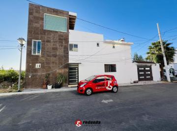 Casa · 350m² · 4 Recámaras · 1 Estacionamiento · Casa en El Cimatario