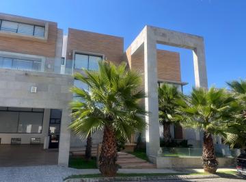 Casa en condominio de 4 habitaciones, Atizapán de Zaragoza · Excelente Casa en Venta y Renta Zona Esmeralda