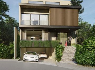 Casa · 556m² · 3 Recámaras · 4 Estacionamientos · Casa en Venta en Castaños del Vergel