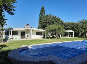 Casa de 4 habitaciones, Ayala · Vendo Casa de 1 Nivel con Alberca en Fraccionamiento
