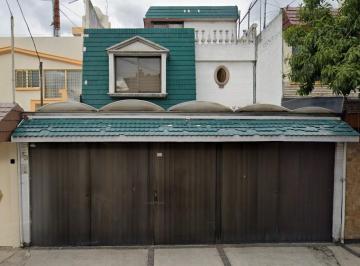 Casa de 3 habitaciones, Iztapalapa · Casa en Venta en Iztapalapa