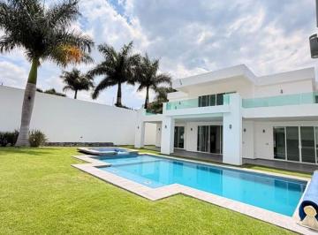 Casa en Venta de 5 habitaciones Fraccionamiento Vergeles de Oaxtepec · Venta de Casa en Fracc Vergeles de Oaxtepec