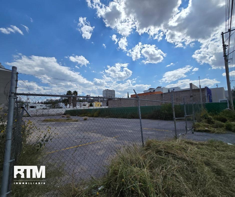 Se Vende Terreno de Dos Frentes en La Lateral de Carretera Gdl