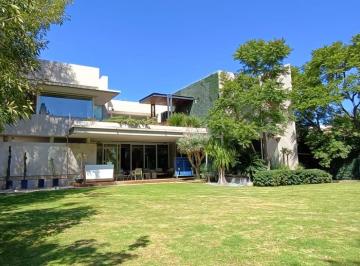 Casa de 4 habitaciones, Querétaro · Casa en Venta en El Campanario Querétaro
