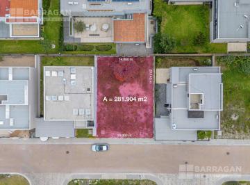 Terreno / Lote · 280m² · Terreno en Venta en Lomas del Campanario Norte, San Lucas
