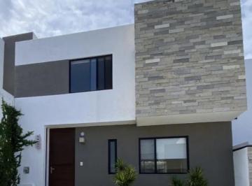 Casa · 127m² · 3 Recámaras · 2 Estacionamientos · Casa - Fraccionamiento Zibatá