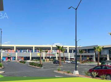 Local comercial , Chihuahua · Renta de Locales Comerciales en Plaza Comercial Jose Ma Iglesias