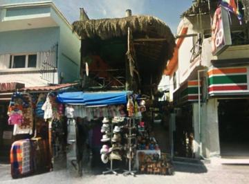 Local comercial · Local en 5ta Av Entre 6 y 4 Norte