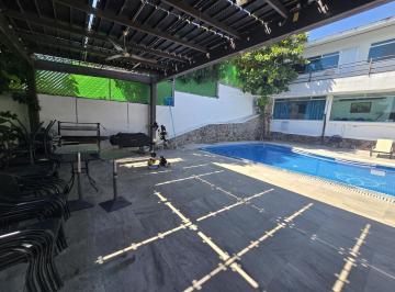 Casa · 6 Recámaras · Casa en Tequesquitengo