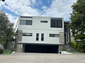 Casa en condominio de 4 habitaciones, Zapopan · Casa en Venta Reserva Real, Zapopan, Jalisco.
