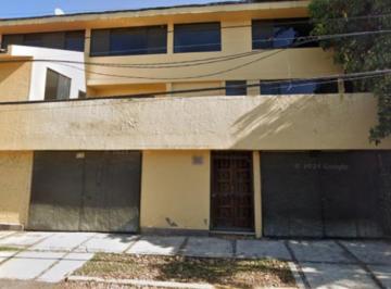 Casa · 474m² · 4 Recámaras · 2 Estacionamientos · Casa en Jardines de Cuernavaca