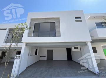 Casa · 201m² · 3 Recámaras · 2 Estacionamientos · Casa en Venta en Dominio Cumbres Garcia