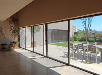 Casa de 3 habitaciones, Querétaro · Casa en Venta en El Campanario Querétaro