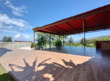 Casa de 3 habitaciones, Tuxcueca · A Una Cuadra del Malecon, Casa en Venta en Tuxcueca