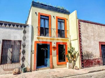 Casa uso de suelo de 7 habitaciones, Querétaro · Hotel Boutique Amueblado Venta Centro
