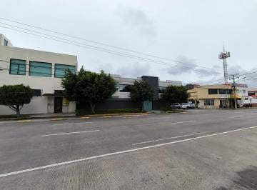 Edificio · 762m² · 10 Estacionamientos · Edificio Comercial en Venta, Para Oficinas Corporativas en Puebla
