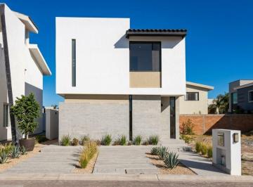 Casa de 4 habitaciones, Aguascalientes · Casa en Venta en Aguascalientes Norte Las Plazas Muy Hermosa y Moderna
