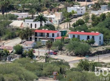 Edificio · 780m² · 4 Recámaras · 2 Estacionamientos · Venta de Hotel Boutique en San Antonio La Paz, B. C. s.